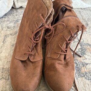 Universal Thread Brown Suede Women's Boots